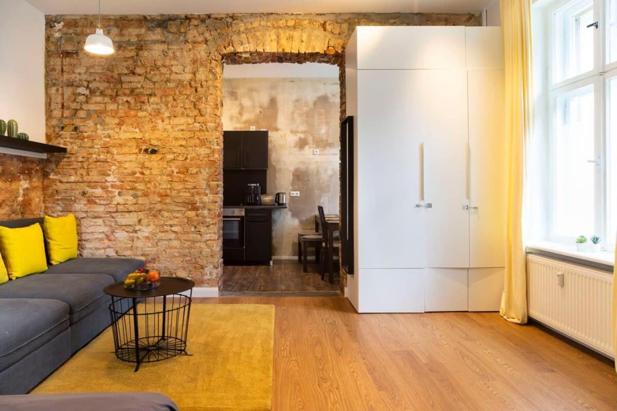 Shabby Chic Plus Self Checkin And Free Street Parking Berlin Bagian luar foto