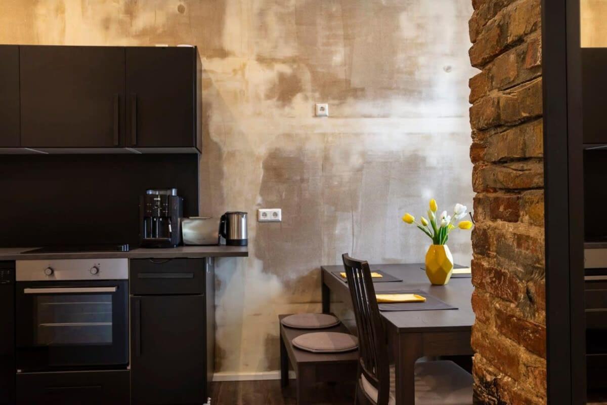 Shabby Chic Plus Self Checkin And Free Street Parking Berlin Bagian luar foto