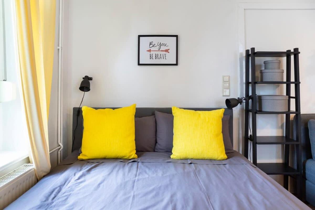 Shabby Chic Plus Self Checkin And Free Street Parking Berlin Bagian luar foto