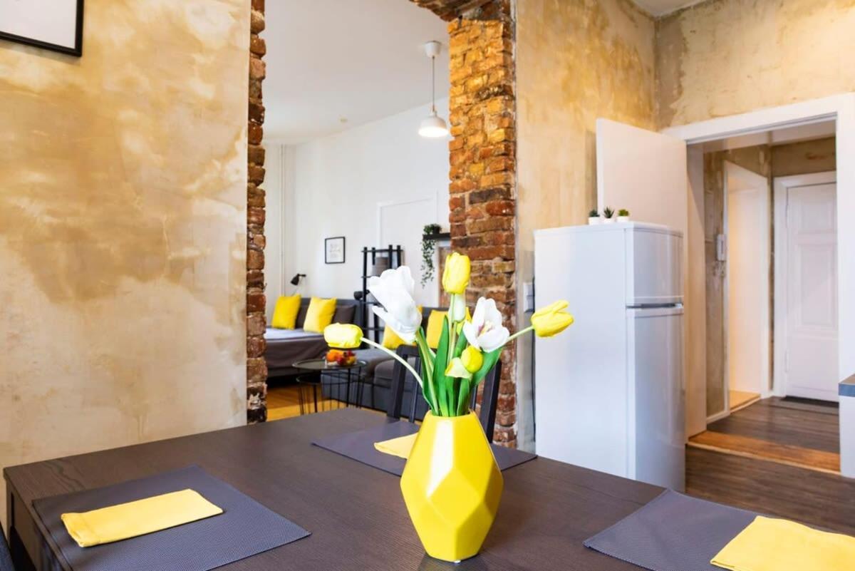 Shabby Chic Plus Self Checkin And Free Street Parking Berlin Bagian luar foto