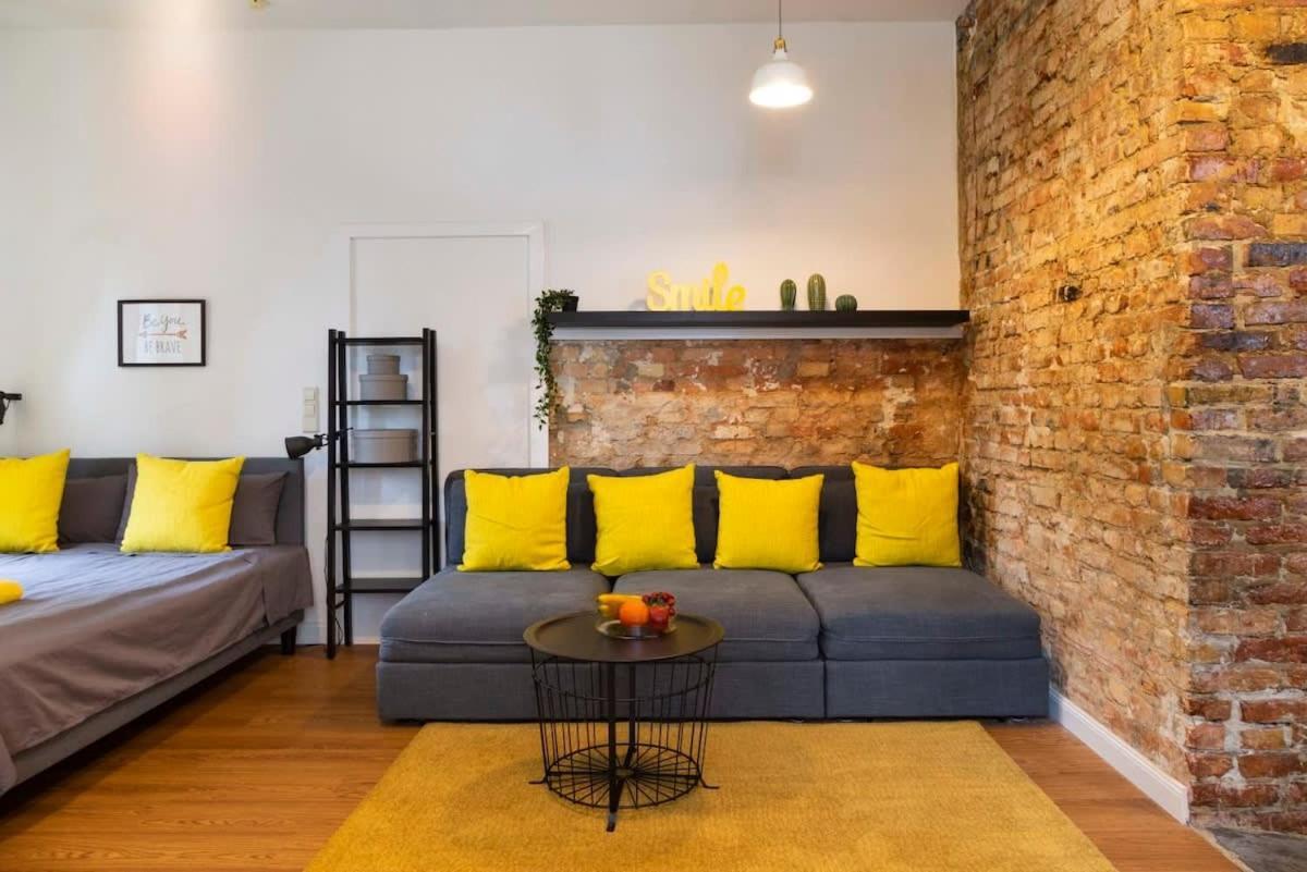 Shabby Chic Plus Self Checkin And Free Street Parking Berlin Bagian luar foto