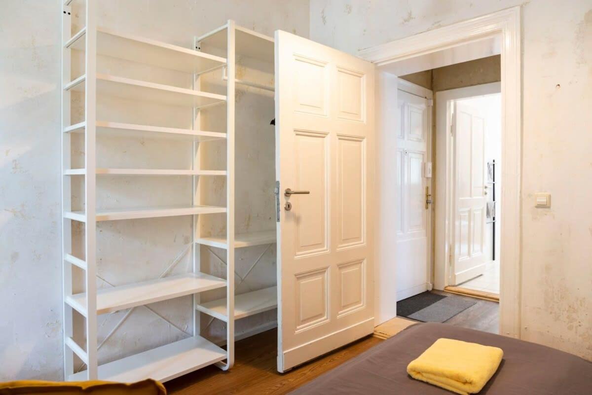 Shabby Chic Plus Self Checkin And Free Street Parking Berlin Bagian luar foto