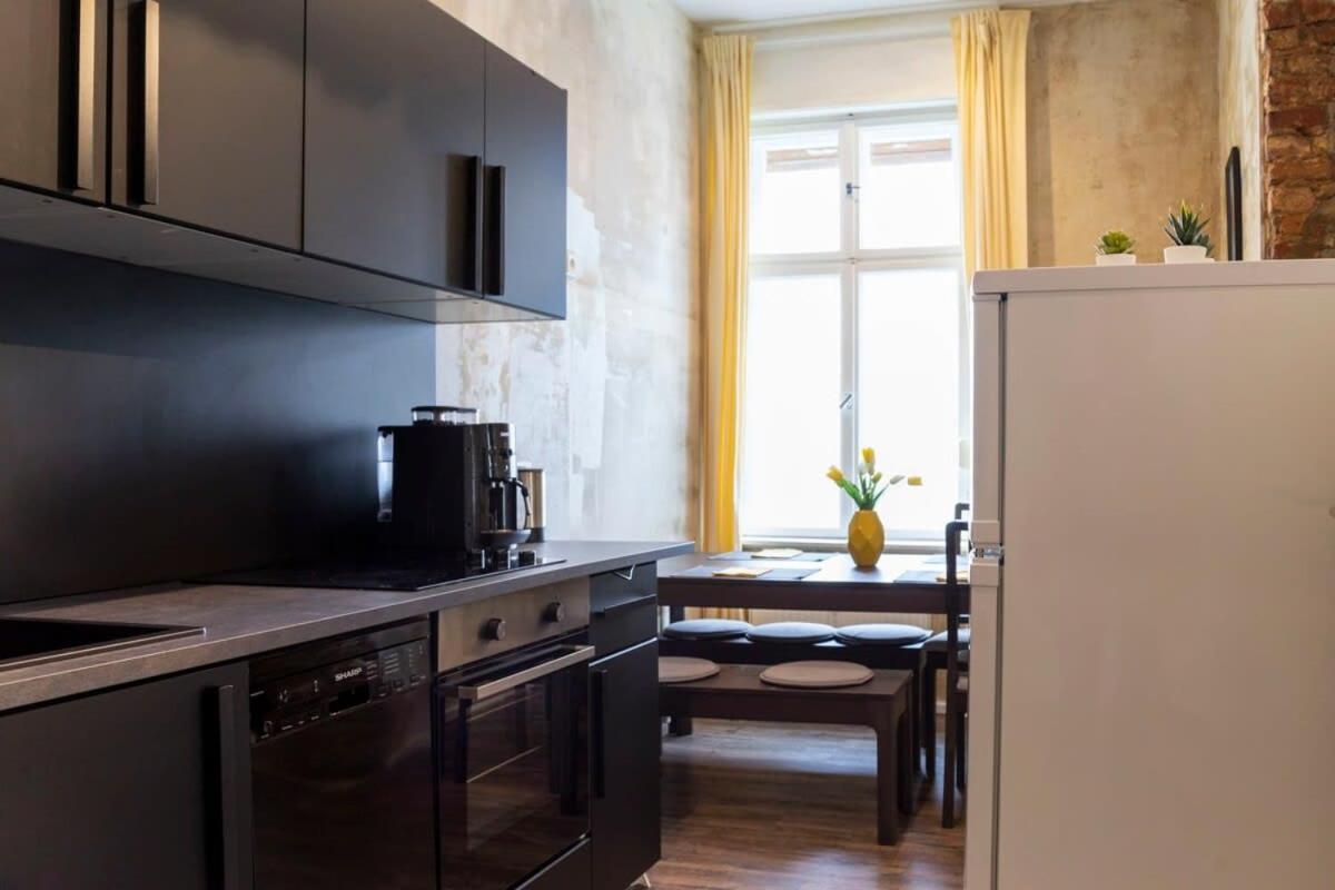 Shabby Chic Plus Self Checkin And Free Street Parking Berlin Bagian luar foto