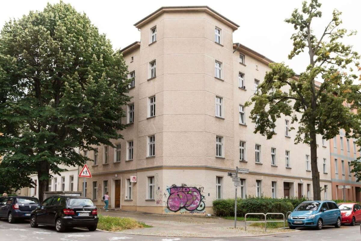 Shabby Chic Plus Self Checkin And Free Street Parking Berlin Bagian luar foto